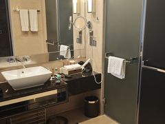 -广州天河希尔顿酒店