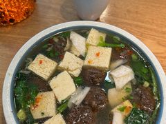 -金莹丸子汤清真(朝外SOHO店)