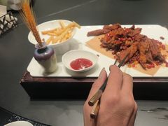 -忆江南·临江鱼馆