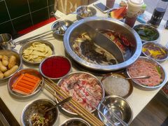 -憨铁匠老火锅(龙岗万科里店)