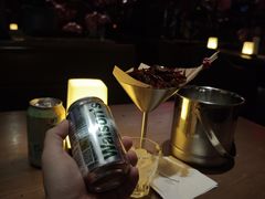-FOUR PLAY BAR