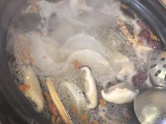 -濠轩阁特色生蚝火锅(水湾路店)