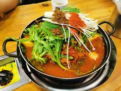 -喇喇排骨火锅·传统韩式脊骨汤(望京西园总店)