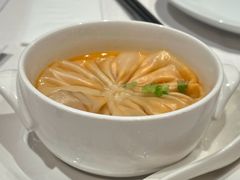 鲜虾蟹肉龙虾汤包-北京厨房(SKP店)