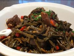 干豆角烧肉-邻家小馆(银都店)