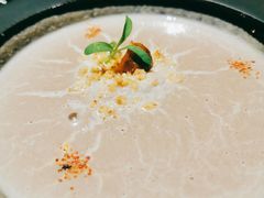 卡布奇诺蘑菇汤配牛肝菌-AZUL by FUEL蓝色·法式酒馆(琶醍店)