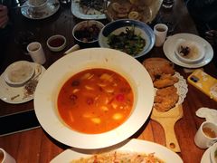 -外婆私房菜(新亚百货店)