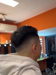 -鸿運 BARBER SHOP男士理发馆