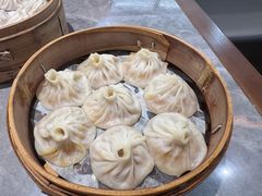 -莱莱小笼·乔艾