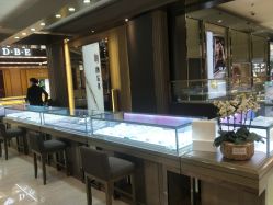 -潮宏基珠宝旗舰店(苏宁广场店)