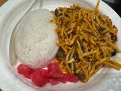 鱼香肉丝饭-阳阳中国饭(北京荟聚店)