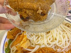 -弘束束柳州深巷螺蛳粉(珠江路店)