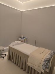 -苑苑vbeauty科技美容SPA
