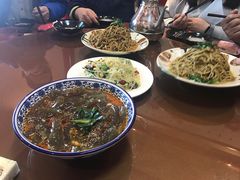 -蓝田九大碗民俗食府(蓝田店)