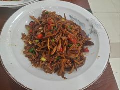 -湖南人家湘菜馆(镇江路店)