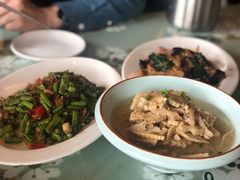 -通安客栈中餐厅·何家小馆