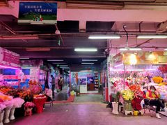 -花鸟鱼虫鲜花绿植市场(玉泉路店)