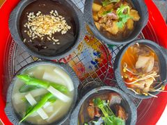 -包整·丝娃娃(一览甲秀楼风景店)