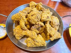 -BHC炸鸡(明洞总店)