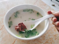 -河间正宗驴肉火烧(听海居店)
