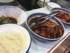 -钟方模白家肥肠粉(春熙店)