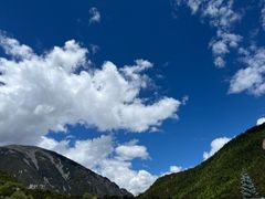 -亚拉雪山风景区