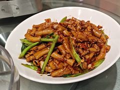 -辛香味烧鱼馆·非遗技艺·排骨红烧肉(光谷医药园店)