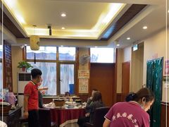 大堂-华盛园卷子王农家菜水库鱼