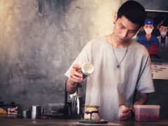 花环-BE NORMAL CAFE(霞溪路店)