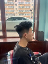 -绅仕門男士理发馆