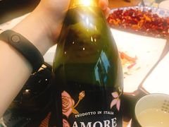 -临界音乐酒馆·小龙虾·江湖菜(华熙LIVE·鱼洞店)