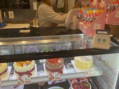 -花花卷卷·鲜食蛋糕(静安久光百货店)
