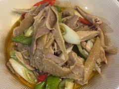 -汗腾格里·风味餐厅(新疆驻京办店)