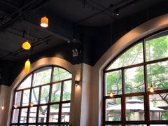 靠窗位-VESH COFFEE(定西路店)