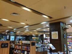 -新华书店(沙坪坝书城店)