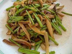 -小小饭店·休闲农庄·安吉松树林里的农家菜