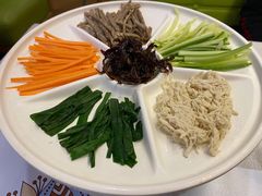 鸡丝凉米线-云海肴云南菜(正大广场店)