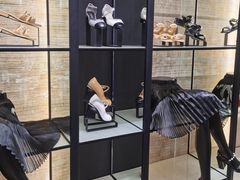 -CHANEL(恒隆广场店)