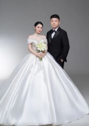 -雪中彩影婚纱摄影·微光艺术中心