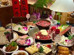-巴卤社老火锅(财富店)