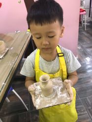 -泥娃娃DIY陶吧(易生活购物公园店)