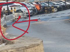 -新荟城购物中心-停车场