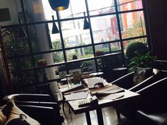 靠窗位-雅城香慧咖啡馆(常德路店)