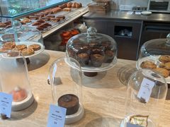 -VERIE BAKEHOUSE