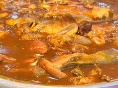 -鸿亨泰杂鱼馆(港馨家园店)