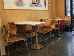 大堂-华莱士·炸鸡汉堡(绍兴世茂店)
