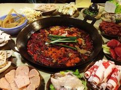 -周幺妹重庆老火锅(银泰城总店)