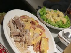 -尚尚仙·酸汤猪手·猪肚鸡火锅(华联万柳购物中心店)
