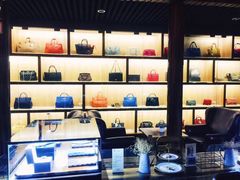 -喬越名品Cafe Fashion(富力公园店)