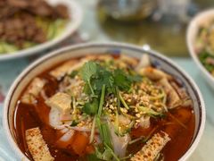-汗腾格里·风味餐厅(新疆驻京办店)